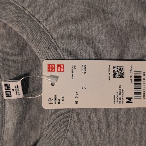 Uniqlo Heather Gray Women's T-Shirt - Picture 2 of 3